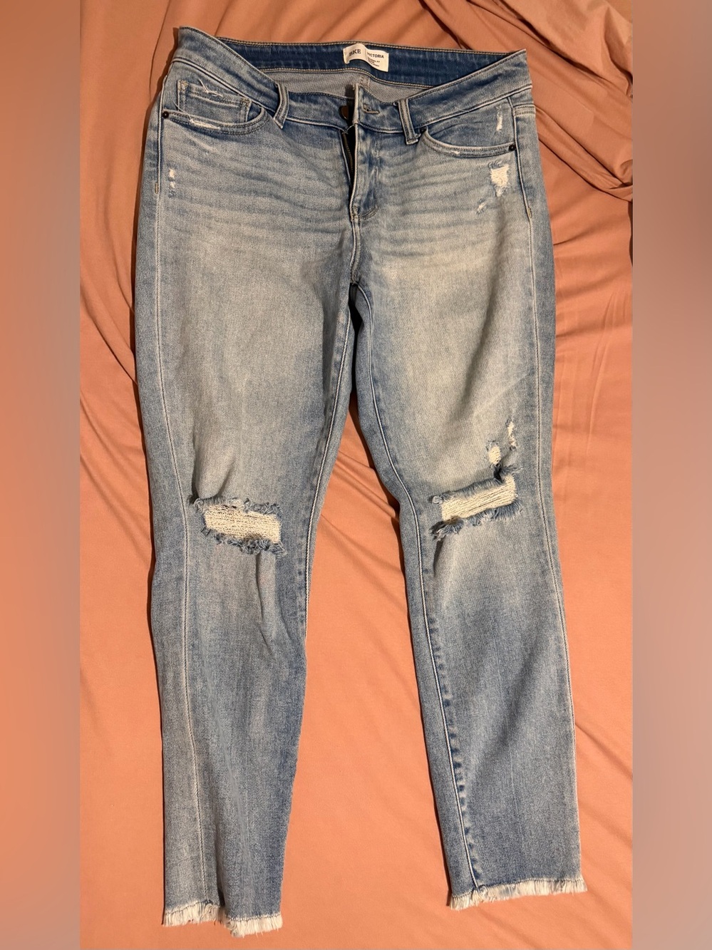 BKE Women's Light Blue Distressed Skinny Jeans